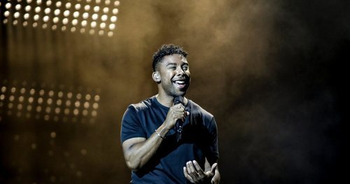 John Lundvik, representante de Suecia, en la Gran Final de Eurovisión 2019