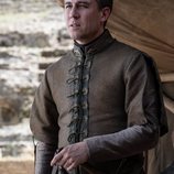 Edmure Tully, posando en el 8x06 de 'Juego de Tronos'
