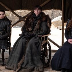 Arya, Bran y Sansa Stark en el 8x06 de 'Juego de Tronos'