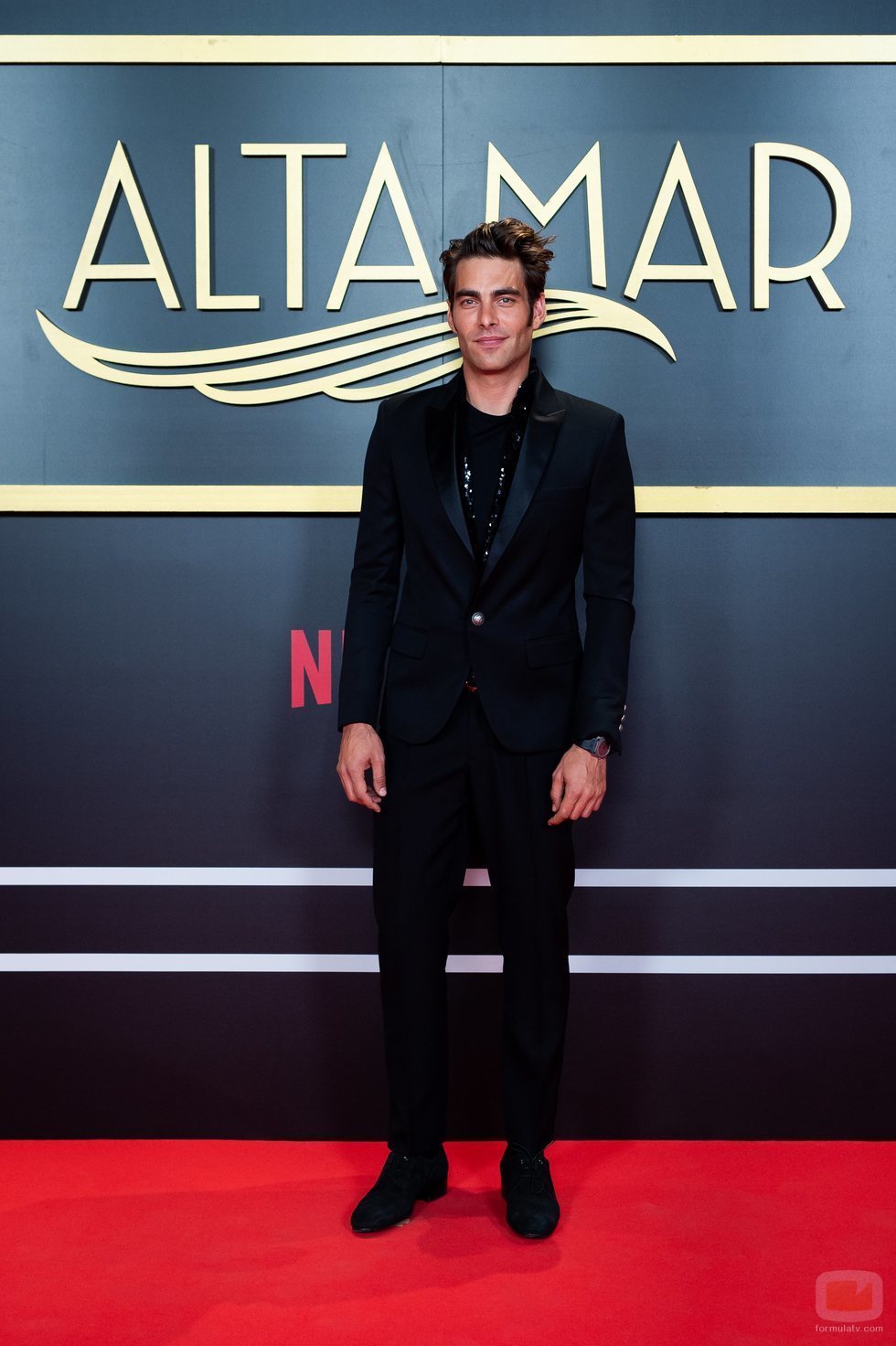 El actor Jon Kortajarena, en el photocall de 'Alta mar'