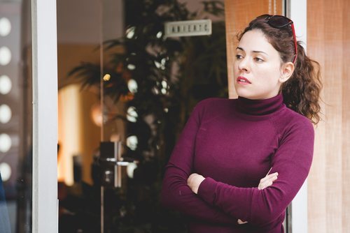 Paquita, inquieta, en el 20x09 de 'Cuéntame cómo pasó'