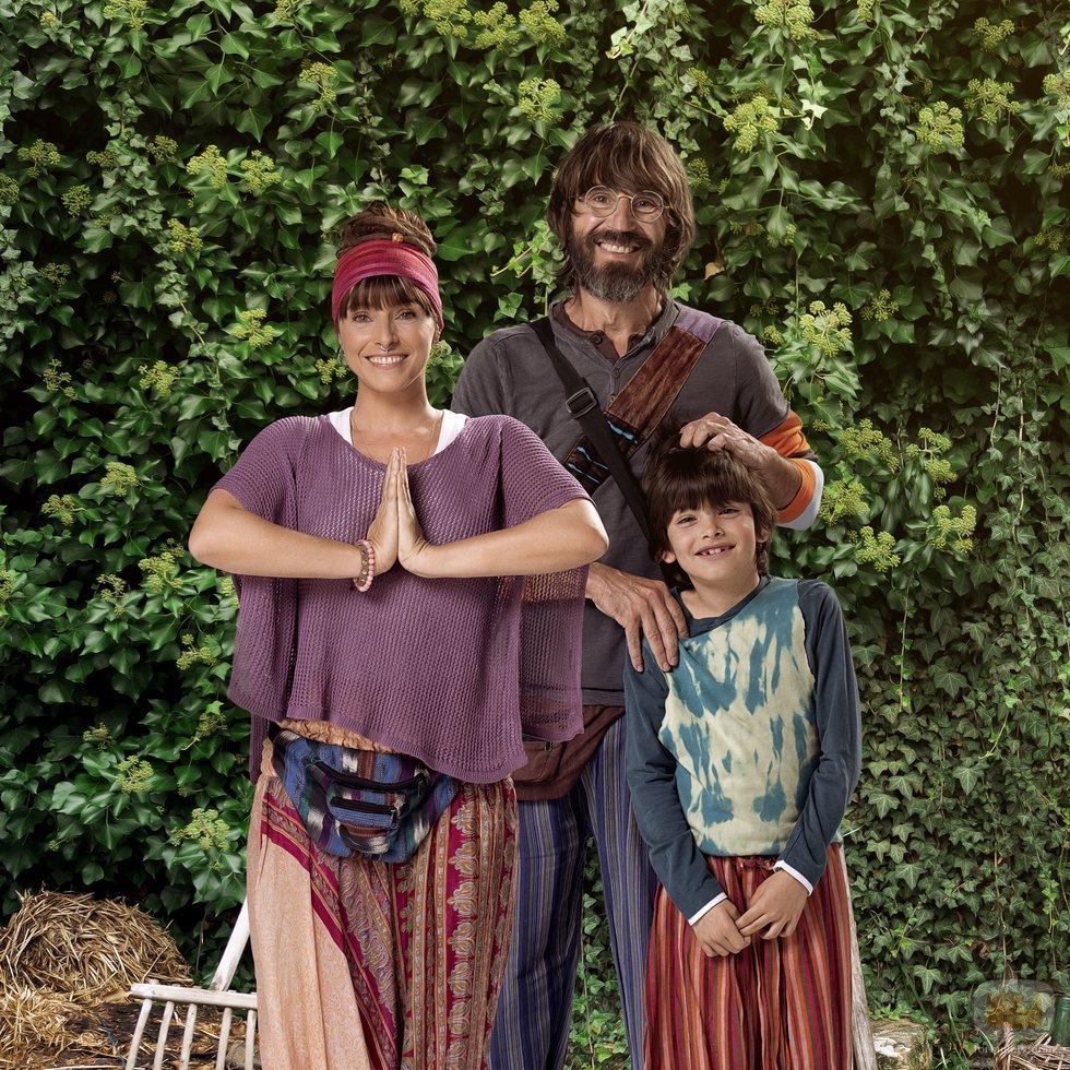 Ruth y Moncho son una pareja hippie en 'El Pueblo'