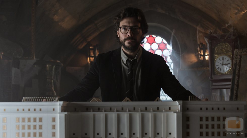 El Profesor prepara el atraco de la parte 3 de 'La Casa de Papel'