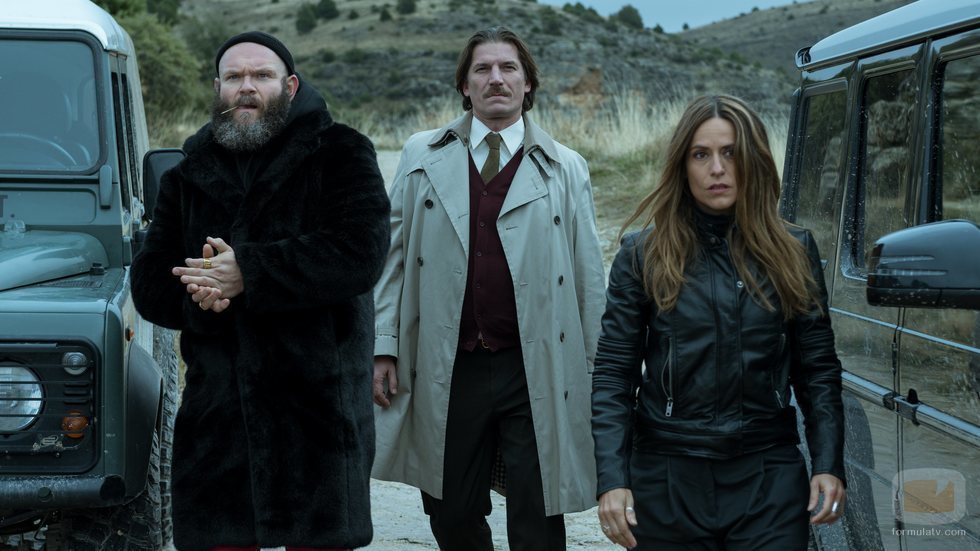 Darko Peric, Luka Peros e Itziar Ituño en la parte 3 de 'La Casa de Papel'
