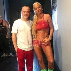 Javier Gutiérrez y Leticia Sabater en el rodaje de la tercera temporada de 'Vergüenza'