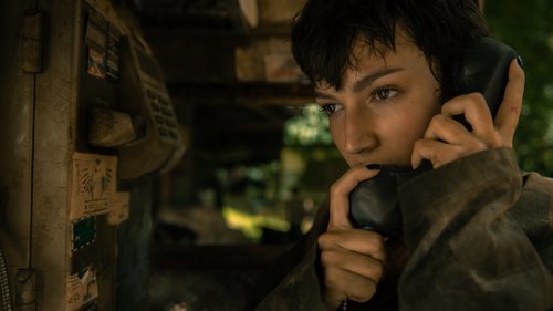 Tokio habla por teléfono en la parte 3 de 'La Casa de Papel'