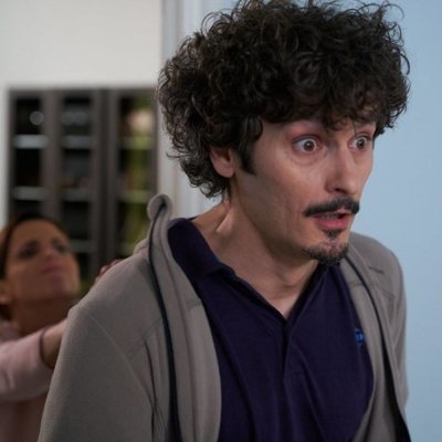 Lola obliga a Javi a trabajar como conserje en el 11x07 de 'La que se avecina'