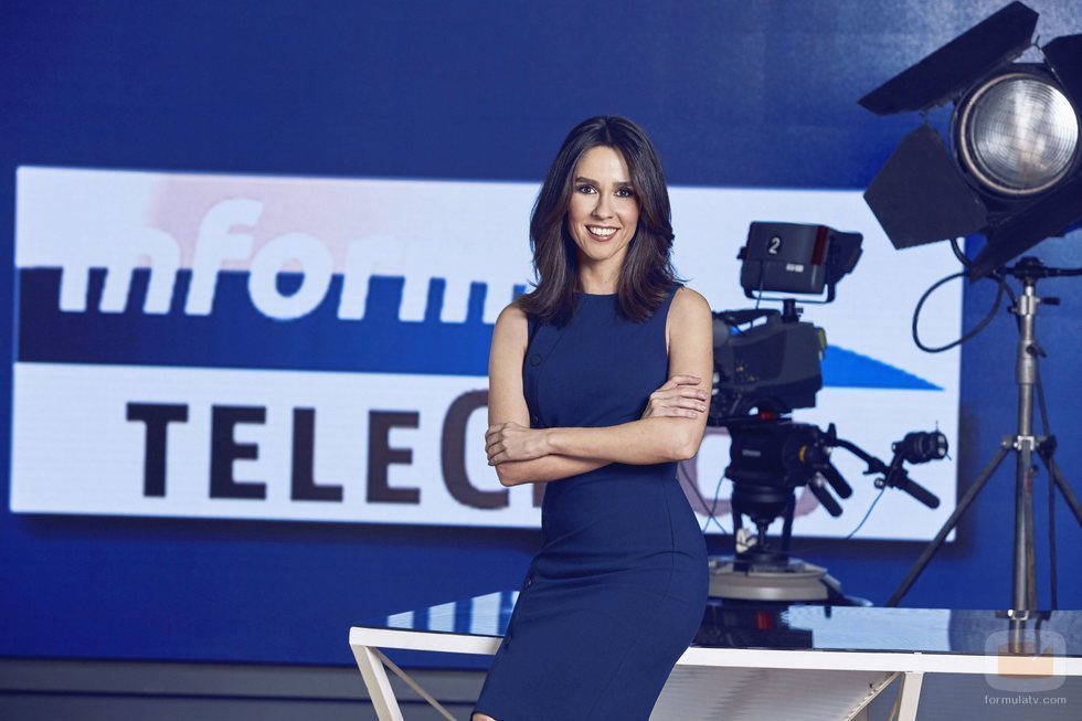 Alba Lago, presentadora de la edición matinal de 'Informativos Telecinco'