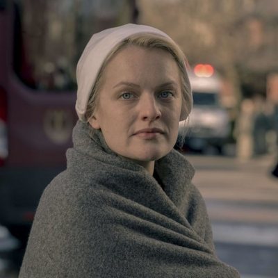 June se arropa en la tercera temporada de 'The Handmaid's Tale'