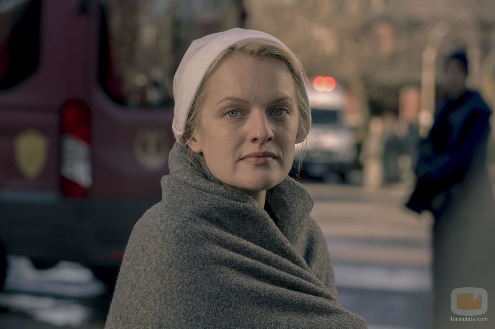 June se arropa en la tercera temporada de 'The Handmaid's Tale'