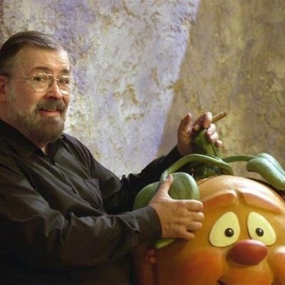 Chicho Ibáñez Serrador con Ruperta, la calabaza de 'Un, dos, tres'