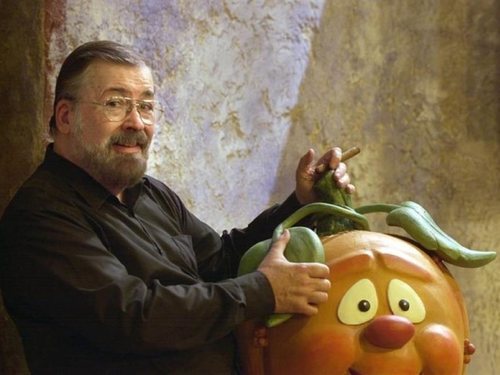 Chicho Ibáñez Serrador con Ruperta, la calabaza de 'Un, dos, tres'