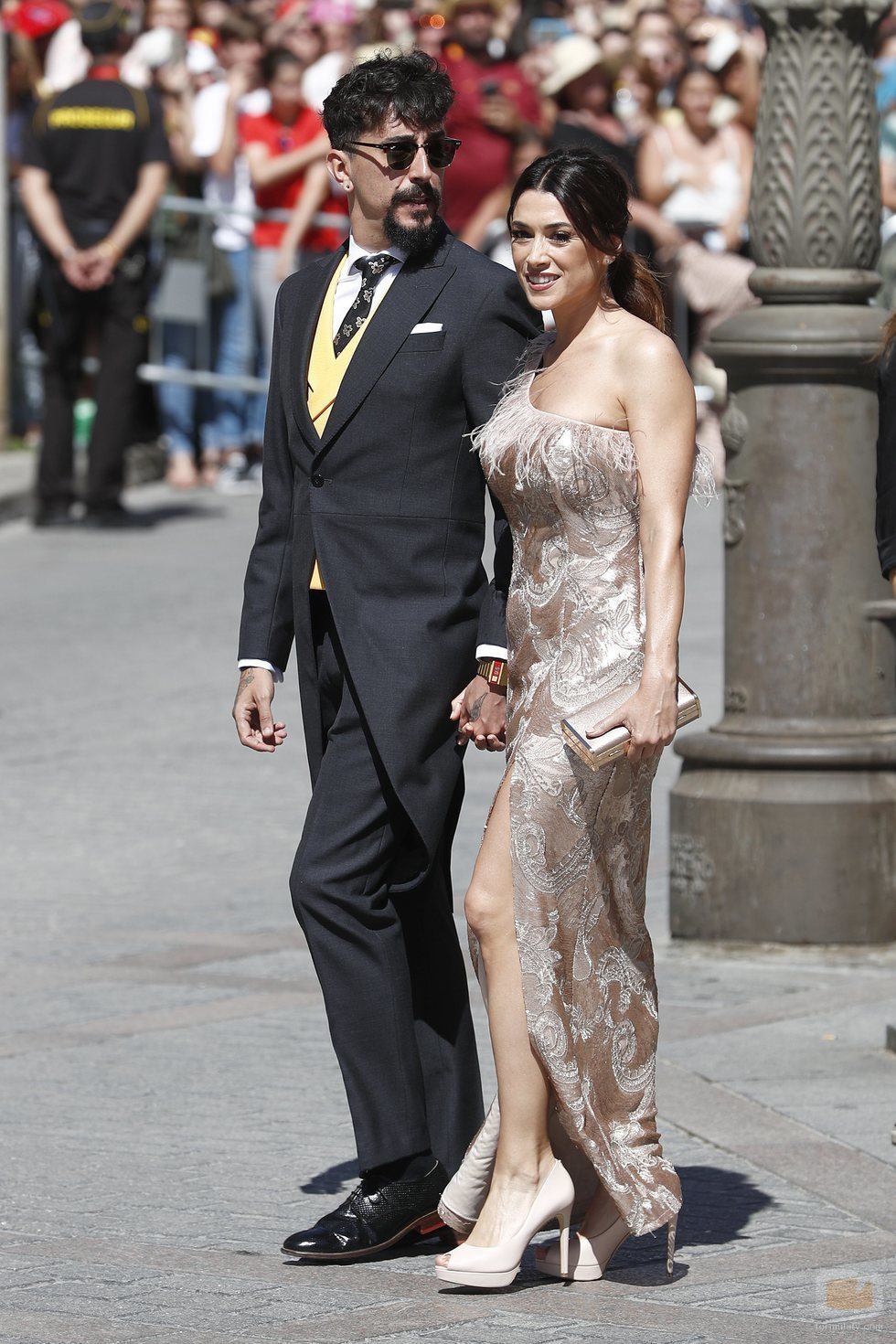 Jorge Marrón Martín junto a su novia Arancha Morales en la boda de Pilar Rubio y Sergio Ramos