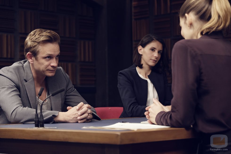 Jérémie Renier en uno de los interrogatorios de 'Criminal'