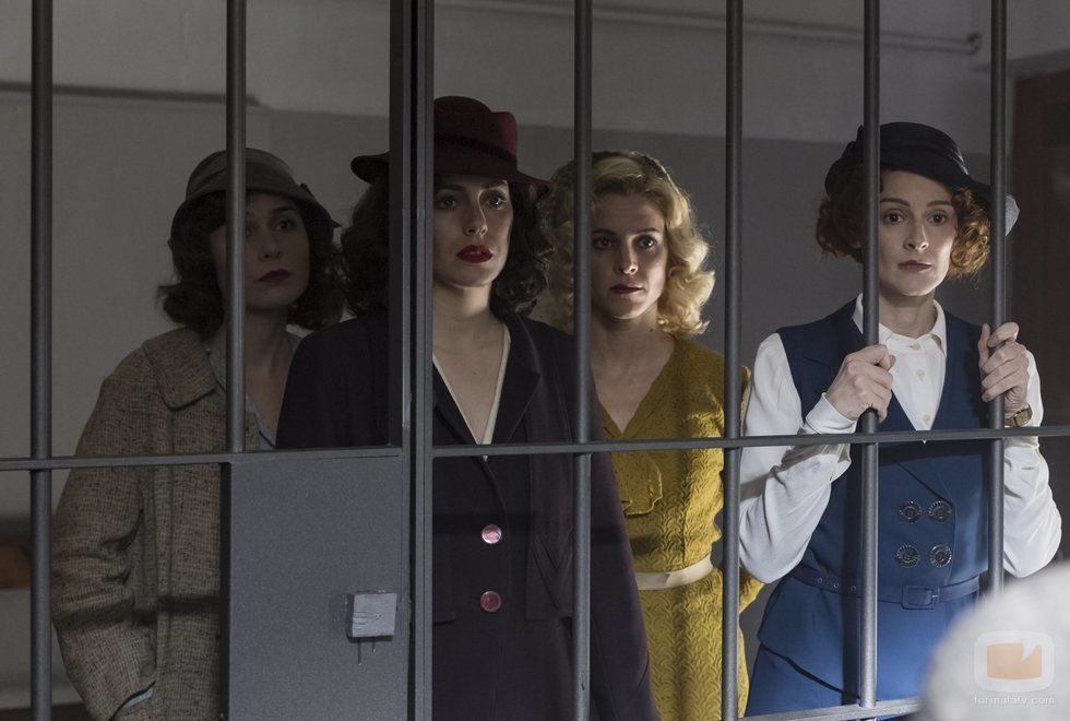 Marga, Lidia, Ángeles y Sara en la temporada 4 de 'Las chicas del cable'