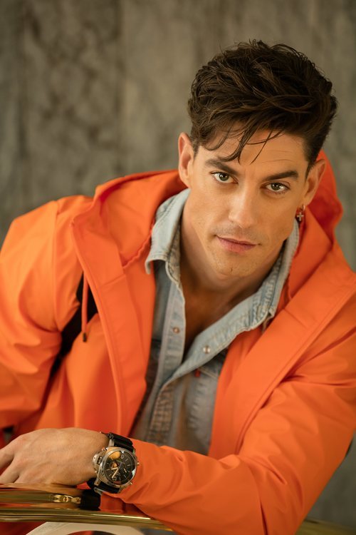 Adrián Lastra posa para Dear Magazine