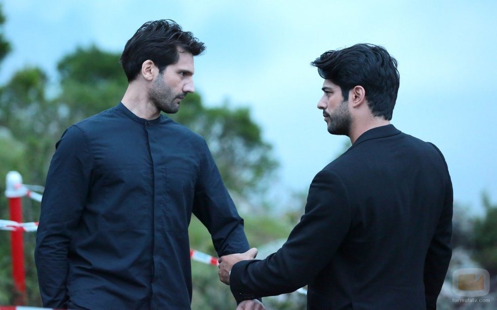 Kemal Soydere y Emir Kozcuoglu se enfrentan en el último capítulo de 'Kara Sevda (Amor eterno)'