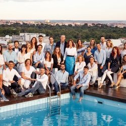 El equipo de 'El programa de Ana Rosa' posa ante los medios