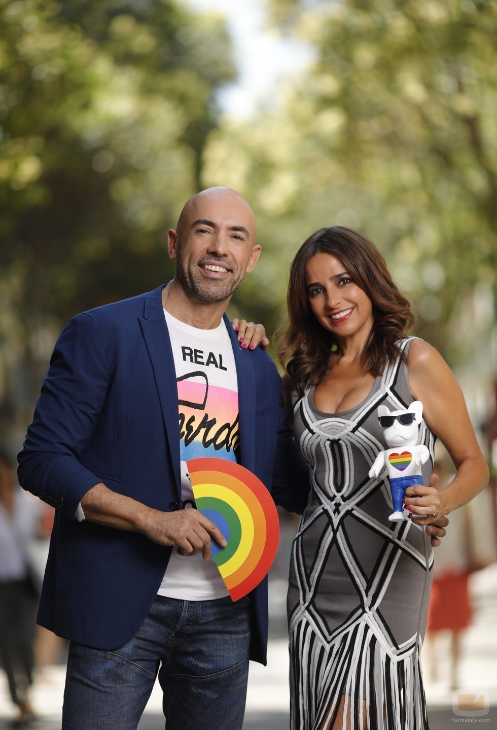 Emilio Pineda y Carmen Alcayde, al frente del especial sobre el Orgullo 2019 en Telemadrid