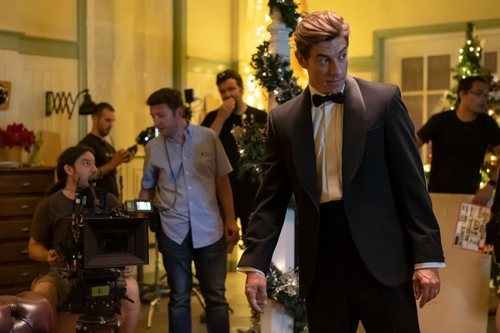 Adrián Lastra es Pedro en la grabación del final de 'Velvet colección'