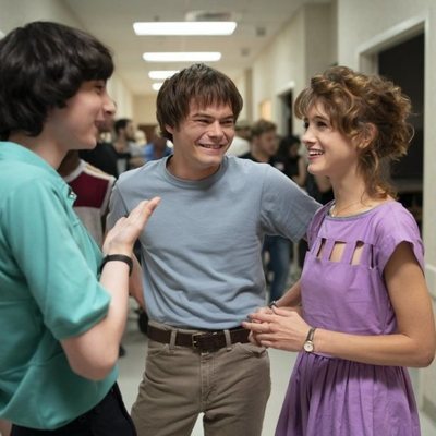 Finn Wolfhard, Charlie Heaton y Natalia Dyer en el rodaje de la tercera temporada de 'Stranger Things'