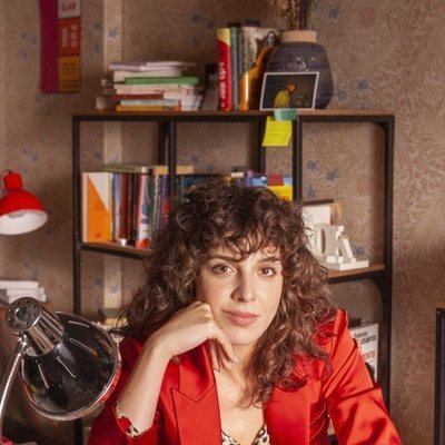 Silma López es Lola en 'Valeria'