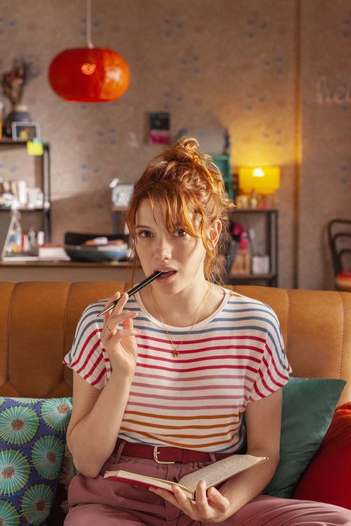 Diana Gómez interpreta a Valeria, la protagonista de 'Valeria', la serie de Netflix