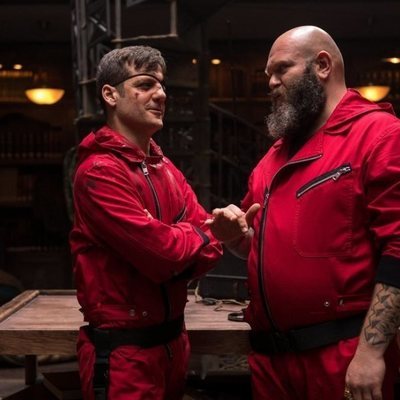 Rodrigo de la Serna y Darko Peric en el rodaje de la parte 3 de 'La Casa de Papel'
