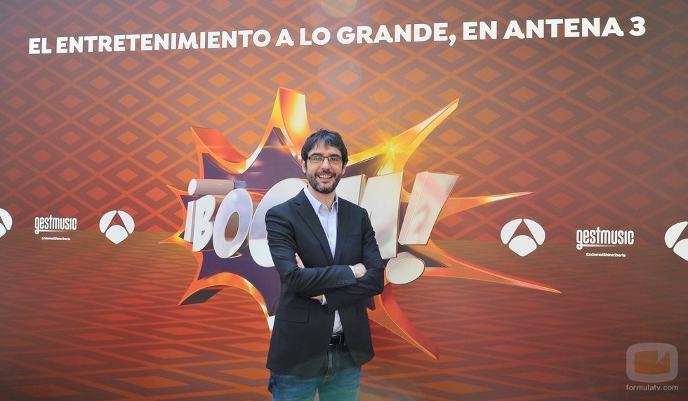 Juanra Bonet, en la rueda de prensa de '¡Boom!' tras entregar el bote a Los Lobos