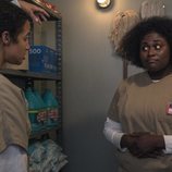 Dascha Polanco y Danielle Brooks en el rodaje de la temporada 7 de 'Orange is the New Black'