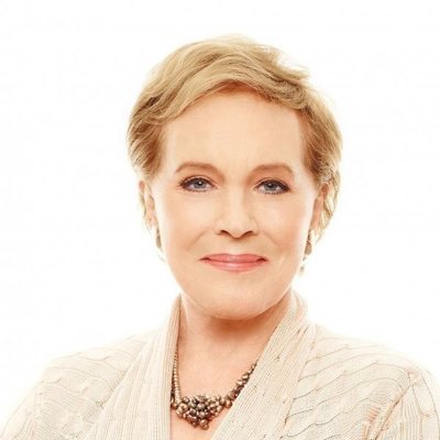 Julie Andrews es Lady Whistledown en 'Bridgerton'