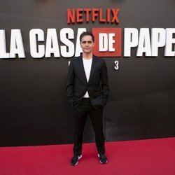 Pedro Alonso en la premiere de la tercera temporada de 'La Casa de Papel'