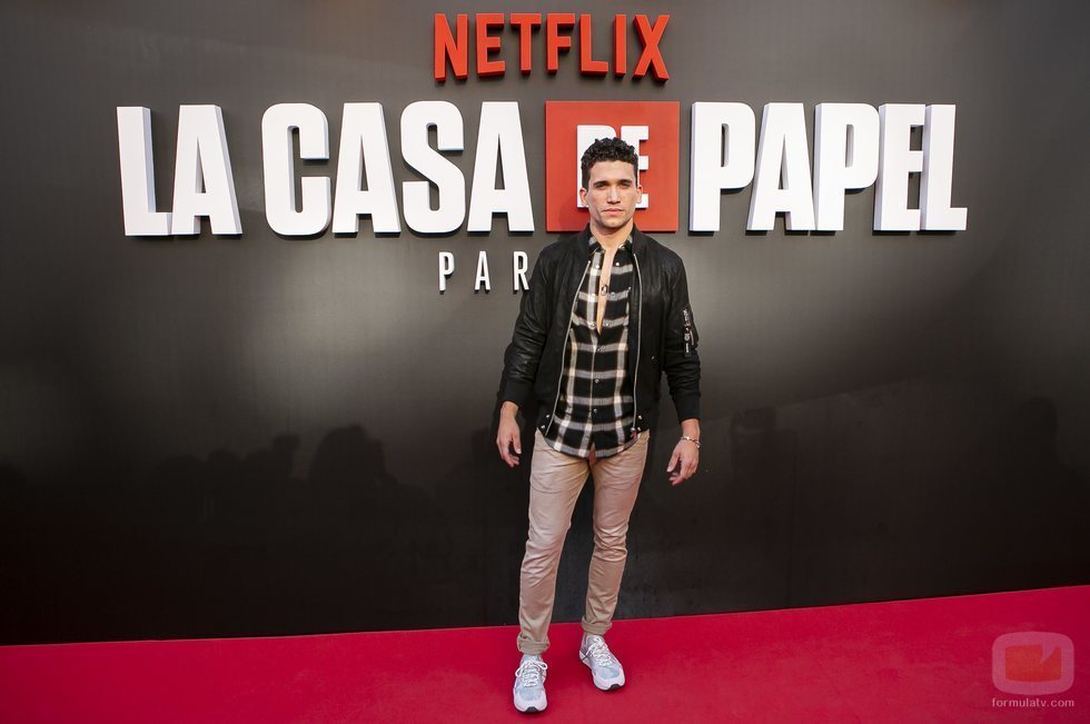 Jaime Lorente en la premiere de la Parte 3 de 'La Casa de Papel'