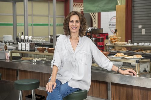 Lola Marceli es Adela en 'Mercado central'