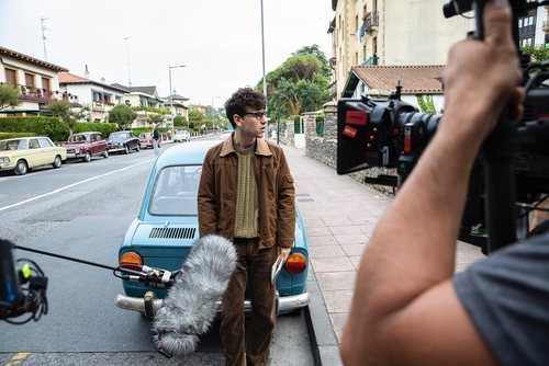 Àlex Monner como Txabi Etxebarrieta en el rodaje de 'La línea invisible'