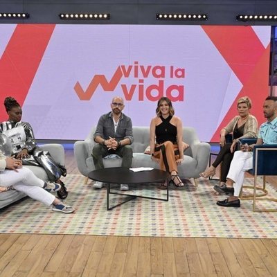 Sandra Barneda presentando 'Viva la vida'