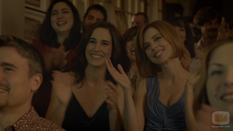 Celia Freijeriero y Leticia Dolera en 'Vida perfecta'