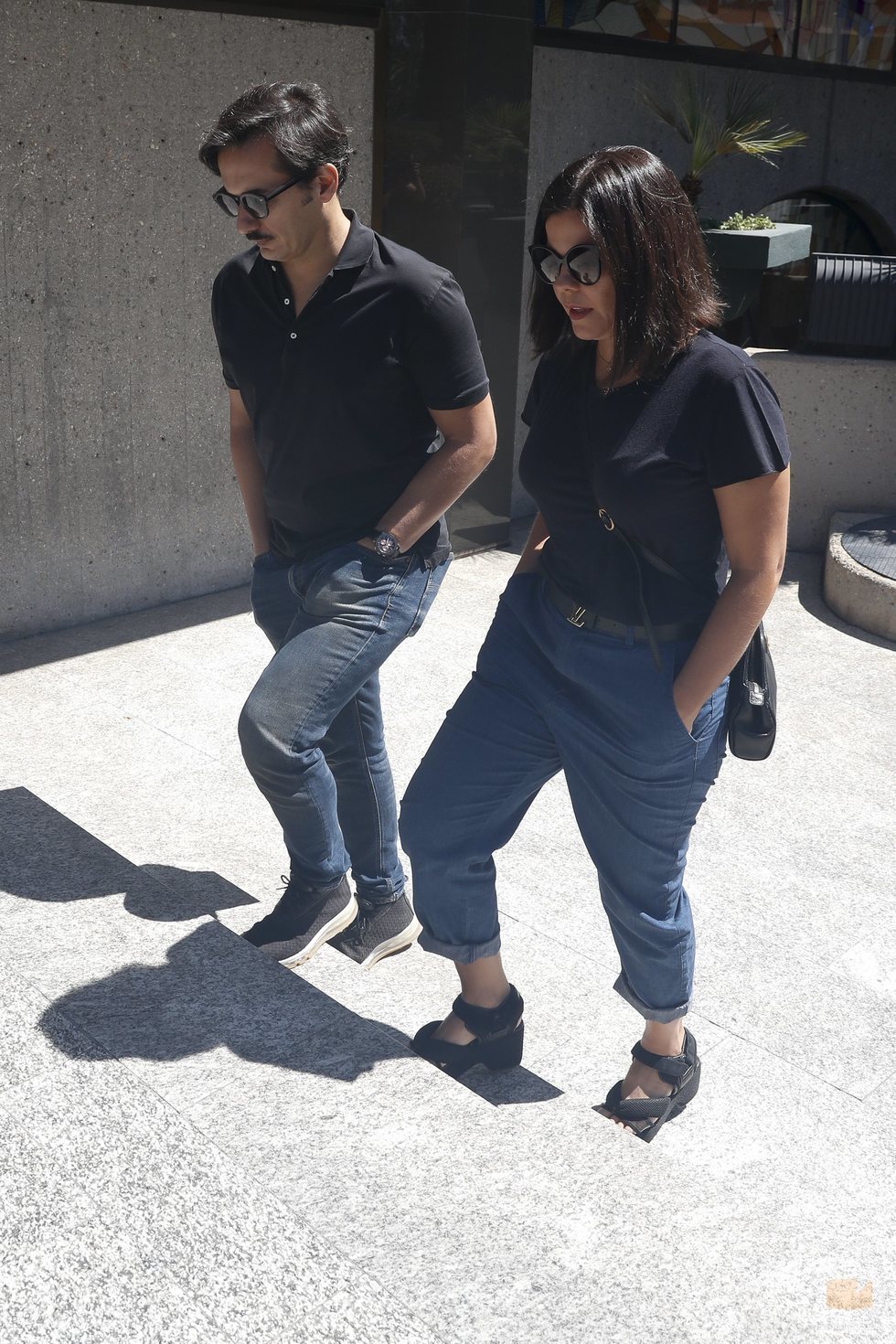 Alberto y Laura Caballero en el tanatorio por la muerte de Eduardo Gómez