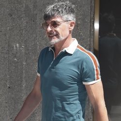 Nacho Guerreros en el tanatorio por la muerte de Eduardo Gómez