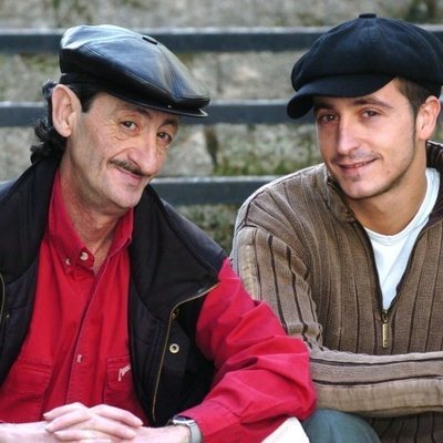 Eduardo Gómez junto a su hijo Héctor Gómez