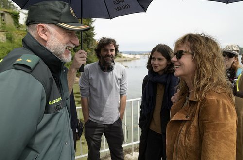 Nancho Novo, Gonzalo López-Gallego, Alba Galocha y Emma Suárez en el rodaje de 'Néboa'