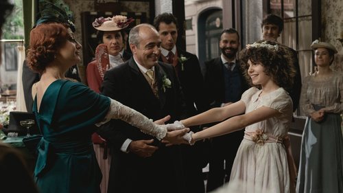 Milagros vuelve de Francia para la boda de Ramón y Carmen en 'Acacias 38'