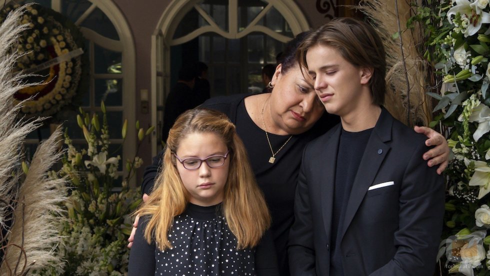 Alexa de Landa, Luis de La Rosa y Norma Angélica en la segunda temporada de 'La casa de las flores'