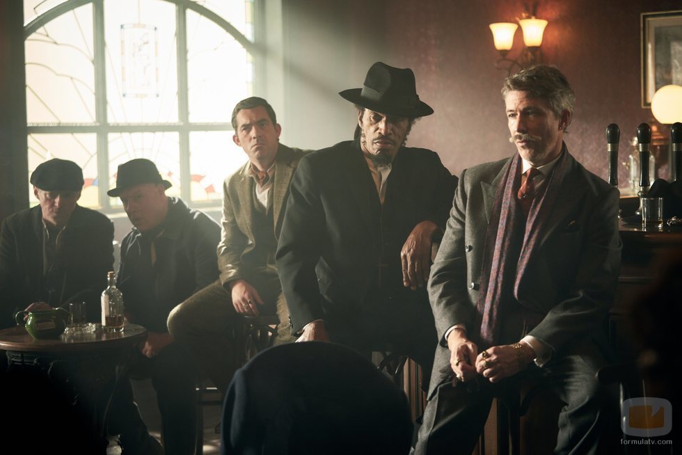 El reparto de 'Peaky Blinders' en la quinta temporada