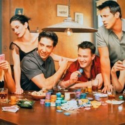 Los protagonistas de 'Friends' jugando al póker