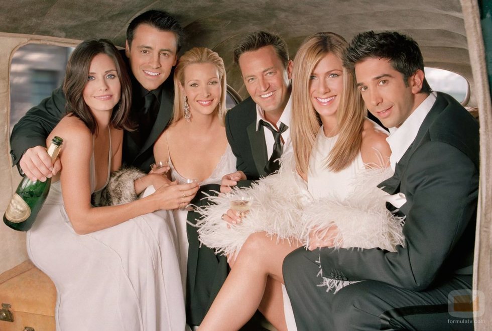 Los actores de 'Friends' brindan con champán