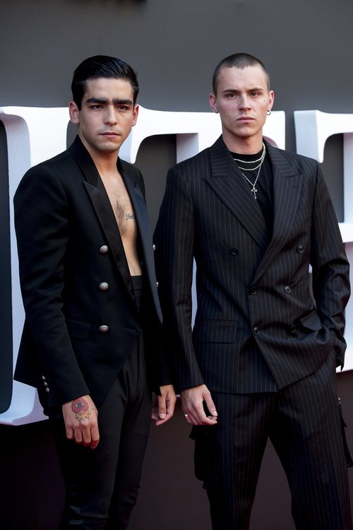 Omar Ayuso y Arón Piper en el estreno de la segunda temporada de 'Élite'