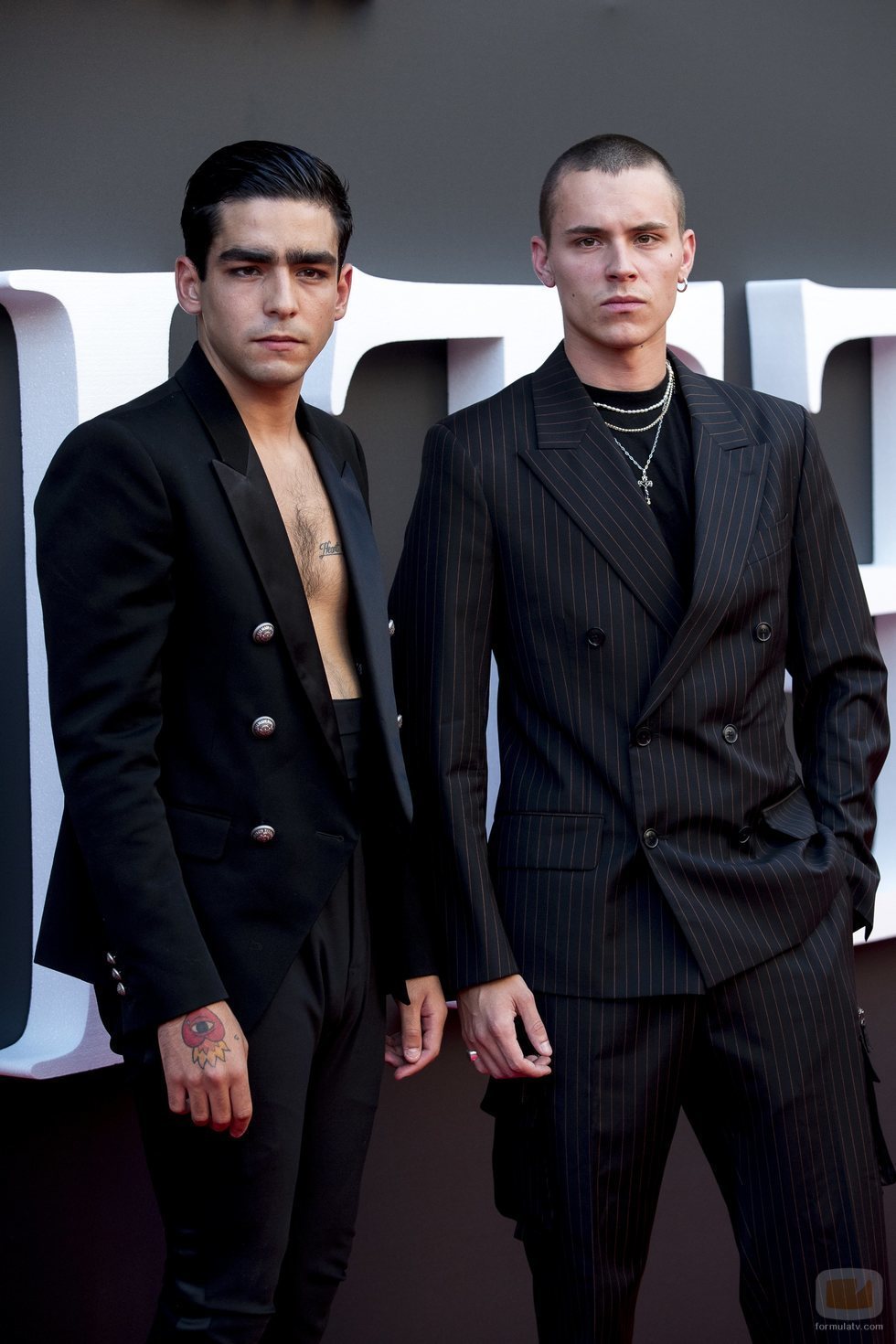 Omar Ayuso y Arón Piper en el estreno de la segunda temporada de 'Élite'