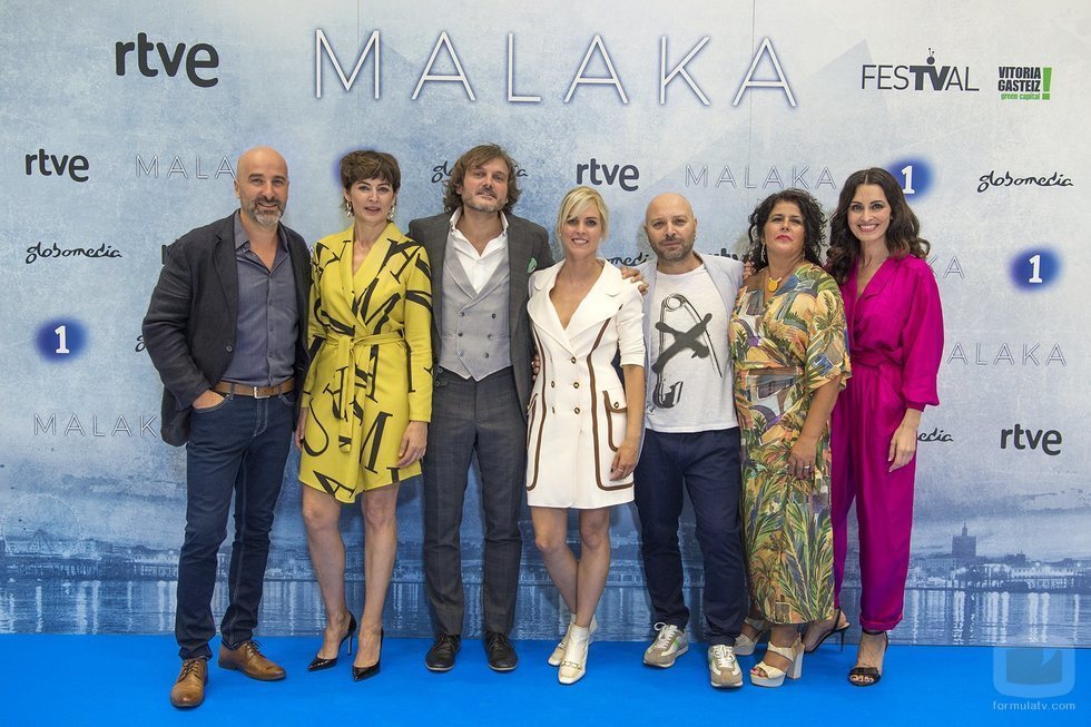 El reparto de 'Malaka' en la presentación