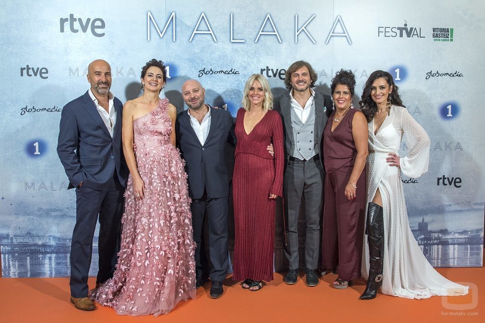 El reparto de 'Malaka' en la premiere